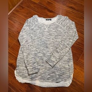 a.n.a. Women's Heathered Gray Crew Neck Long Sleeve Size Medium Tall